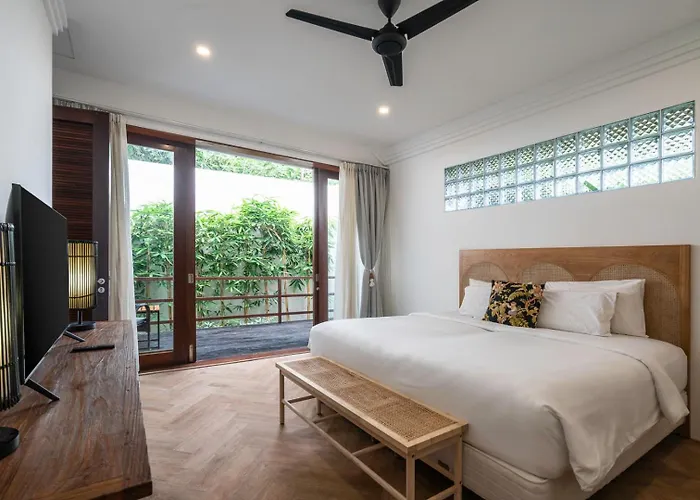 Batu Sari Villa *